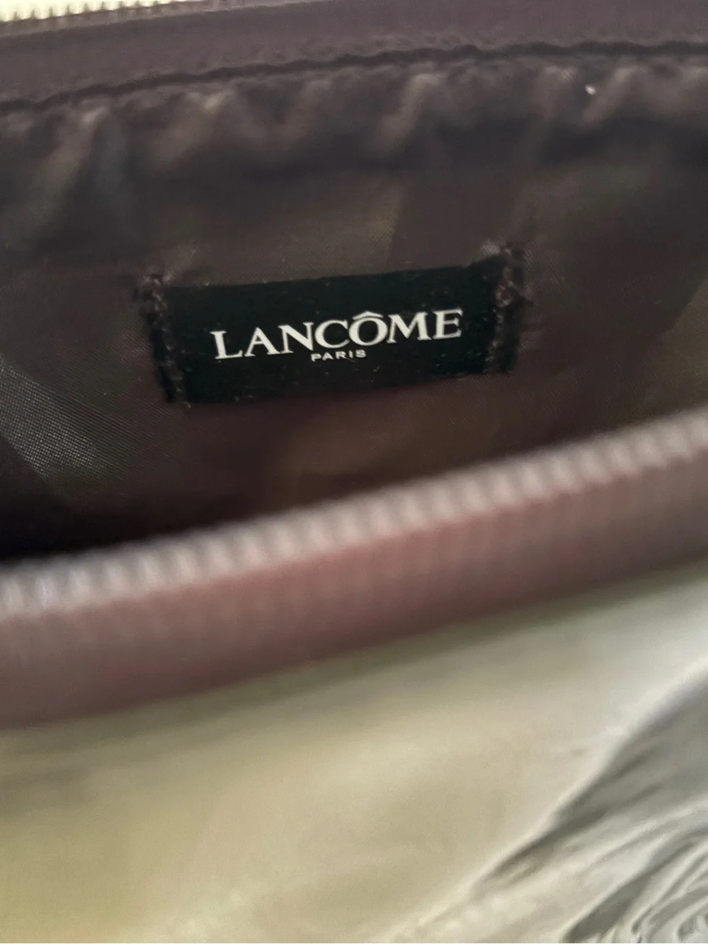 Lancôme large Make Up / Cosmetics bag in shiny black!